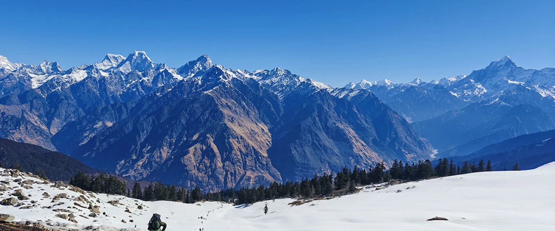 kuari pass trek in winter